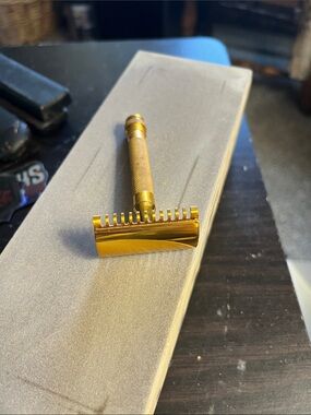 Vintage Gillette Safety Razor Lot